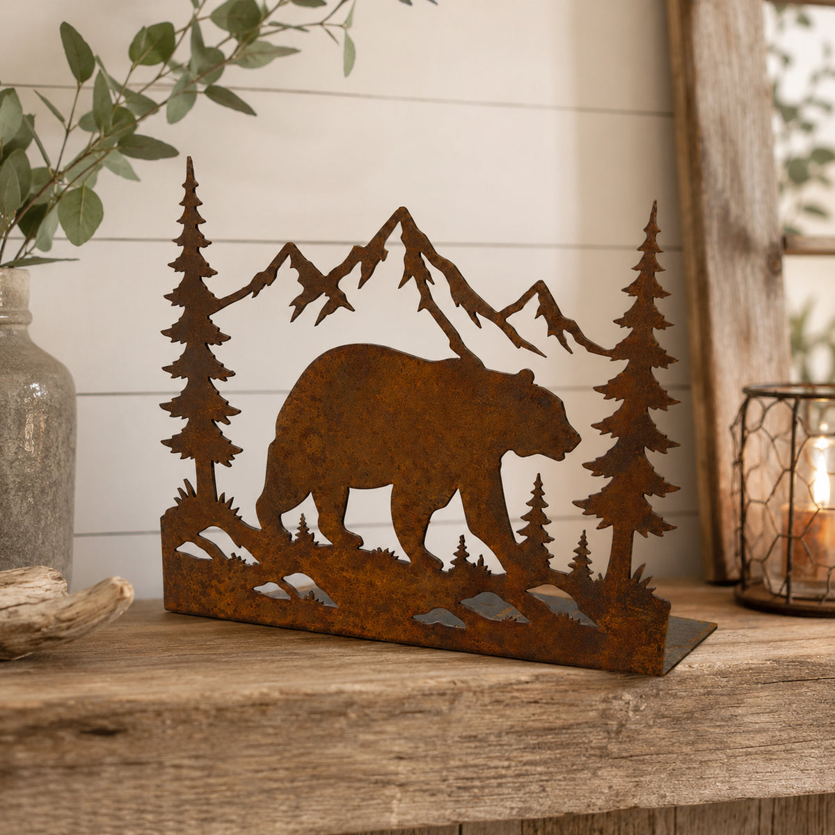 Rustic Bear Mountain Metal Standee – Cabin Wildlife Tabletop Decor